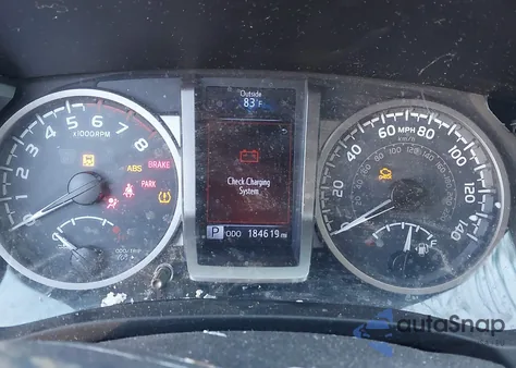 2017 Toyota Tacoma Sr5 z USA, uszkodzony, nr VIN 5TFAX5GN2HX077177